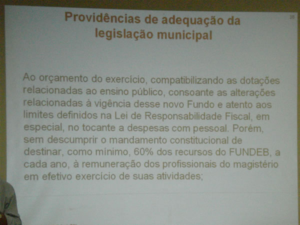 Debate  Dia dos Profissionais da Educação