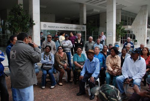 Manifestação dos Aposentados e Pensionistas no Paço Municipal