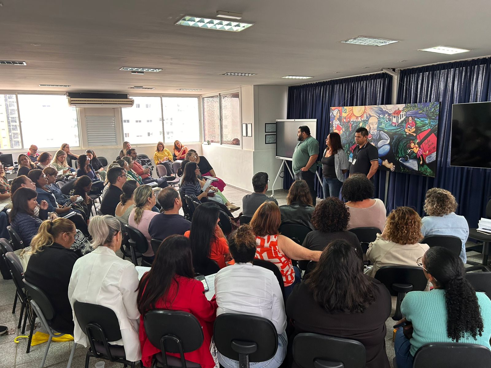 STMC - Diretores do STMC visitam NAEDs e se apresentam a gestores da Educação